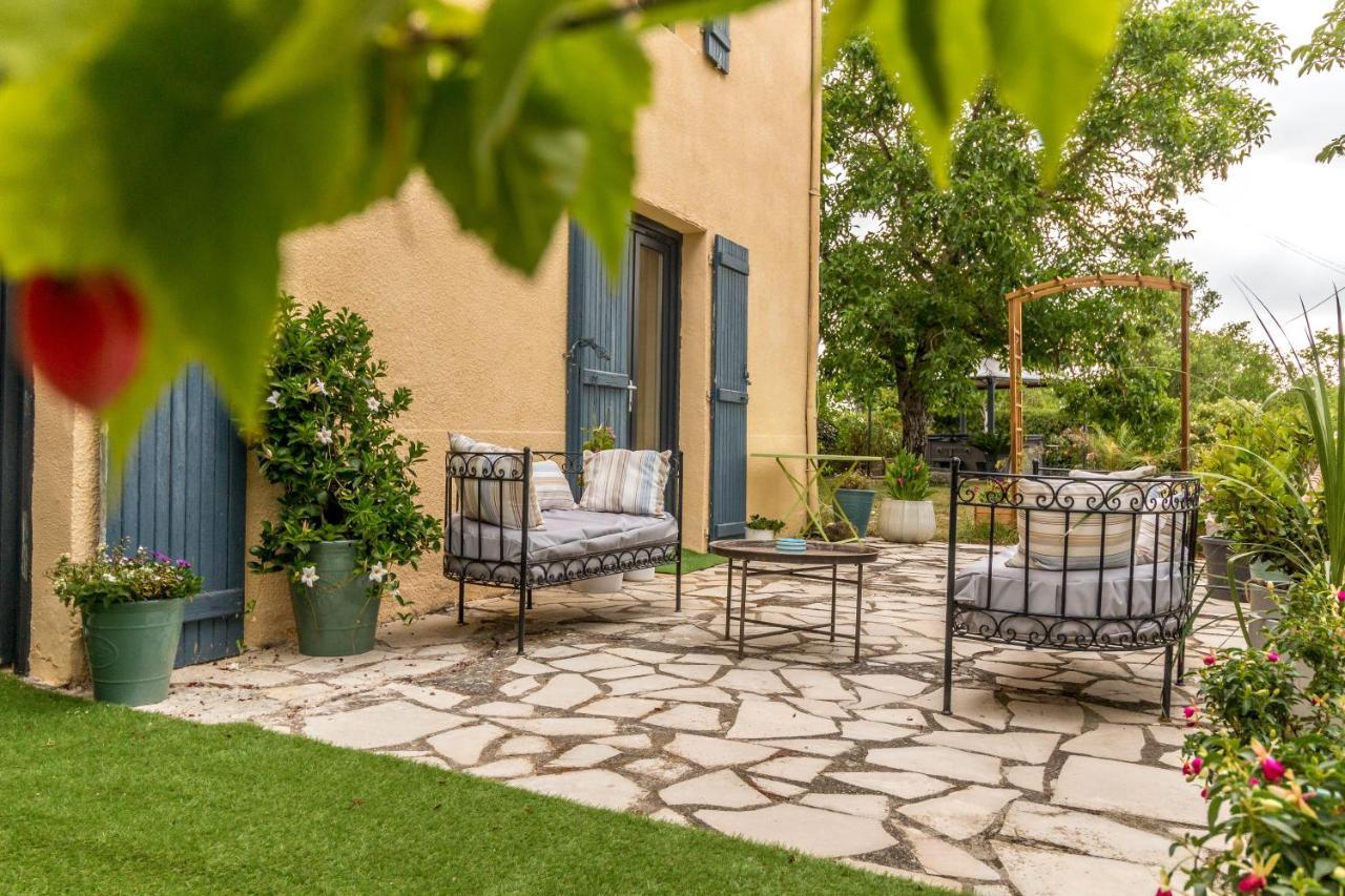 Chambres D'Hotes La Vigneronne Senouillac エクステリア 写真
