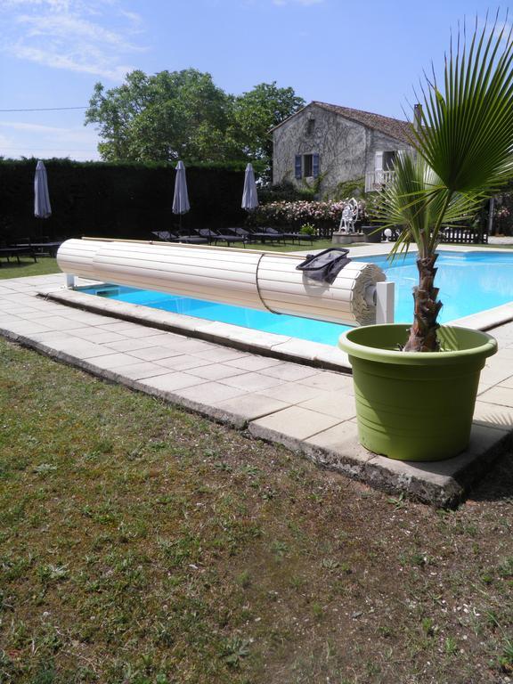 Chambres D'Hotes La Vigneronne Senouillac エクステリア 写真