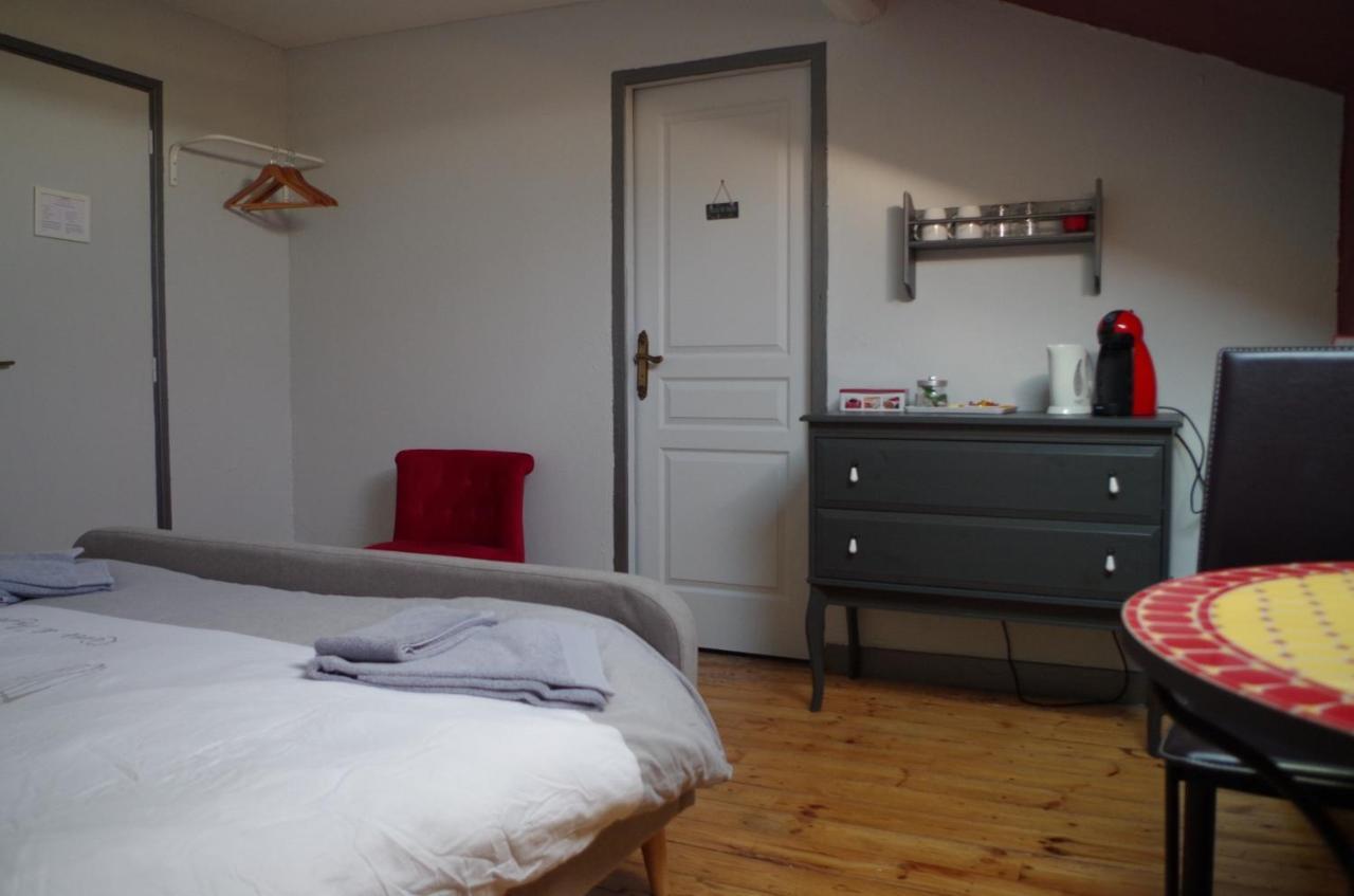 Chambres D'Hotes La Vigneronne Senouillac エクステリア 写真