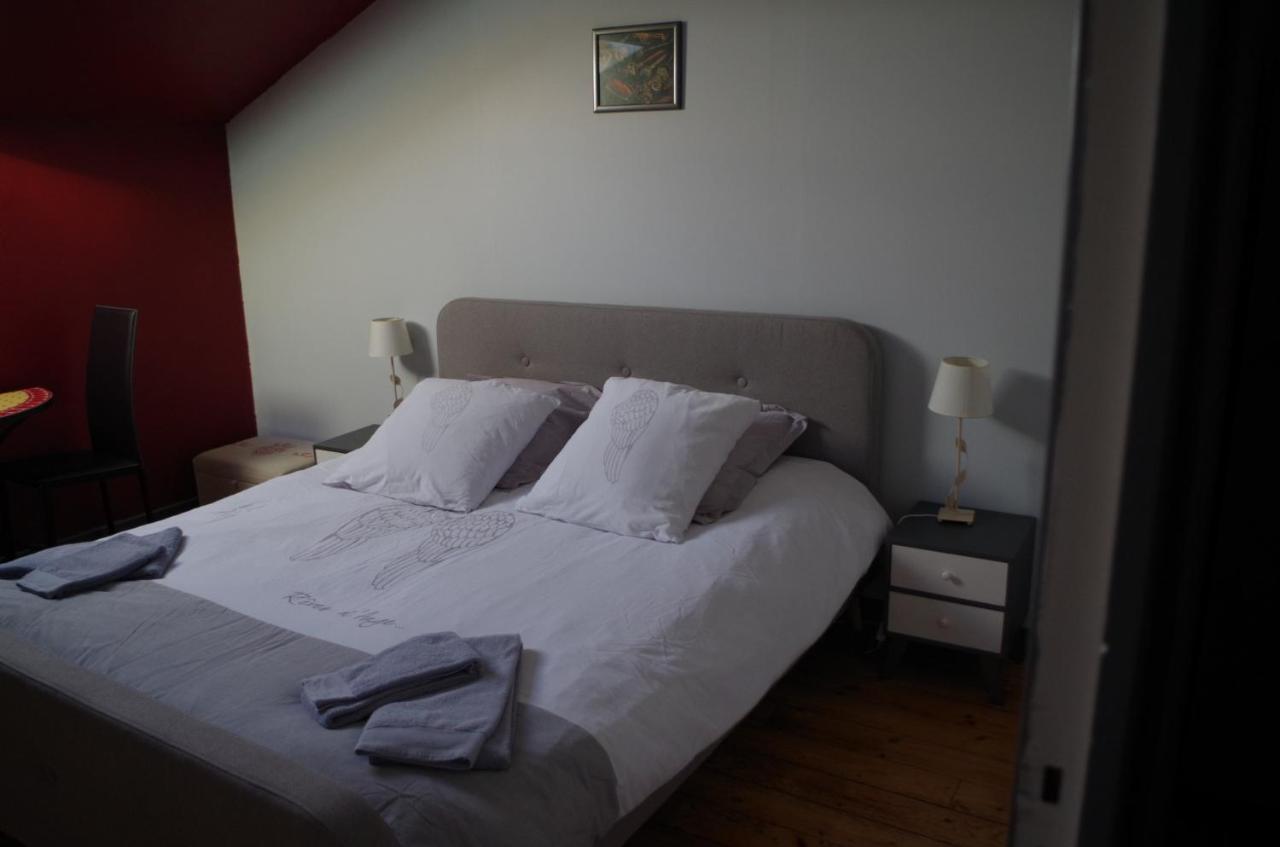 Chambres D'Hotes La Vigneronne Senouillac エクステリア 写真